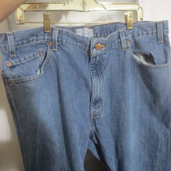 Levi's Men's Signature Boot Cut Denim Jeans - Size 40 x 32. - Picture 2 of 12